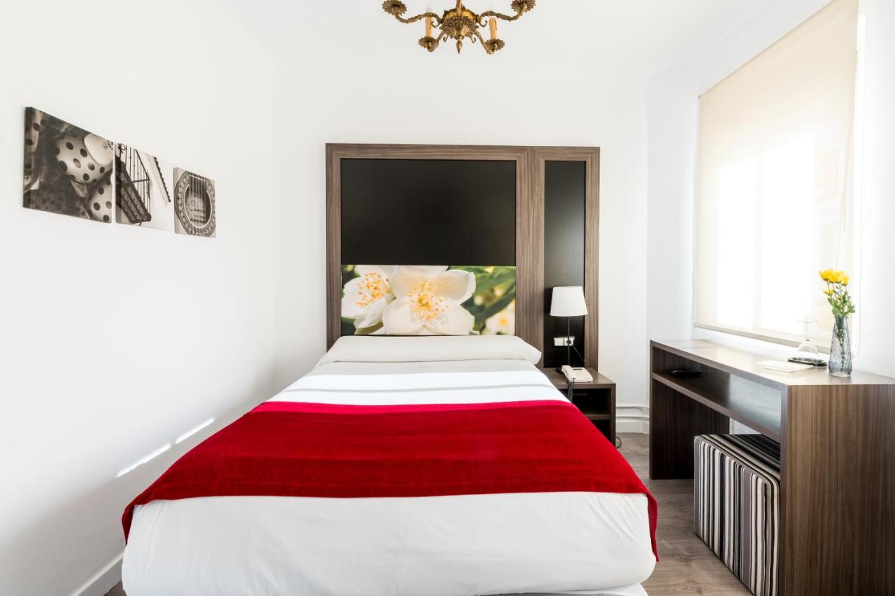 Hotel Sevilla Екстериор снимка